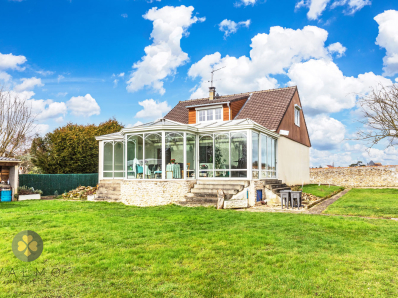 Maison familiale avec 4 chambres et une belle véranda