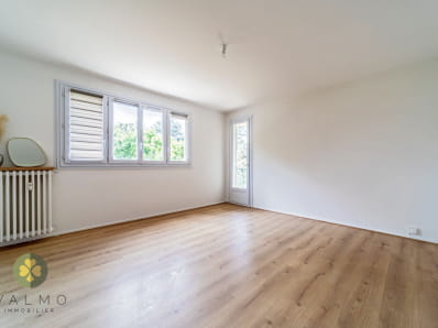 Appartement 4 pièces avec terrasse et parking