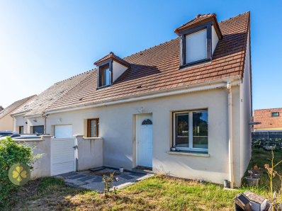 Maison individuelle avec 4 chambres et garage