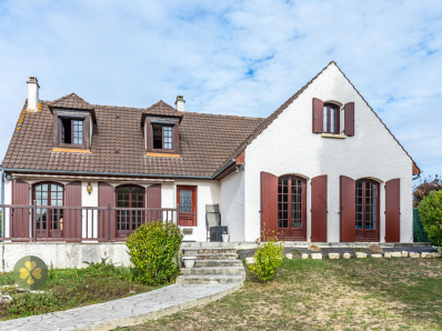 Maison individuelle avec 5 chambres et un beau jardin