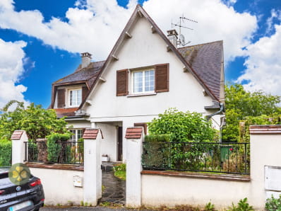 Maison avec 4 chambres et un sous-sol