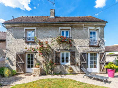 Maison de charme et de caractère avec ses dépendances