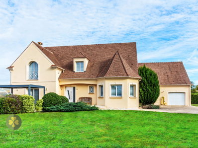 Très belle maison individuelle de 250 m² avec piscine