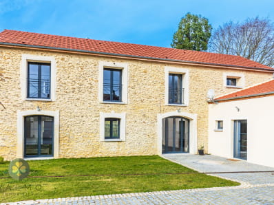 Belle maison rénovée à pied de la gare