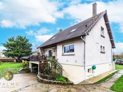 Maison traditionnelle avec sous-sol total