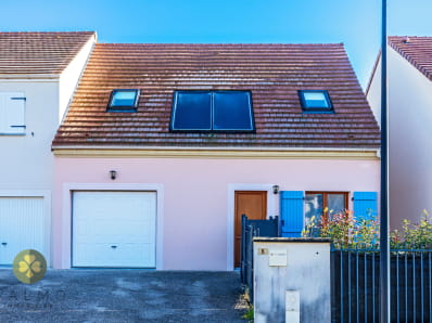 Maison 4 pièces avec jardin et garage