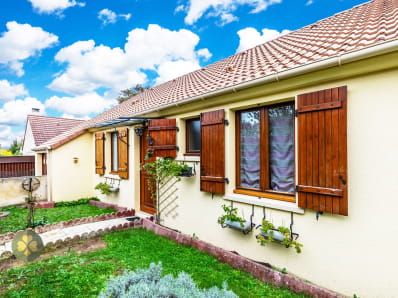 Maison de plain pied avec jardin