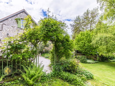 Propriété de caractère avec 2 hectares