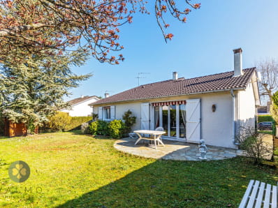 Charmante maison de plain-pied avec chambres