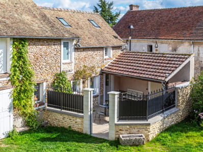 Charmante maison avec sa cour