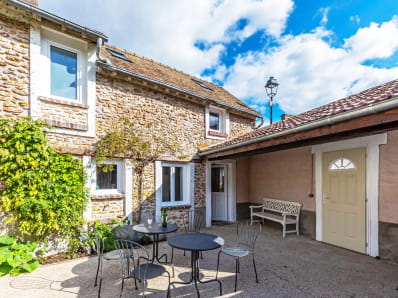 Charmante maison avec sa cour