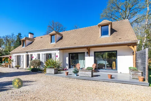 Maison 8 pièces 250 m² · à Gambais · 250 m² · 736 000 €