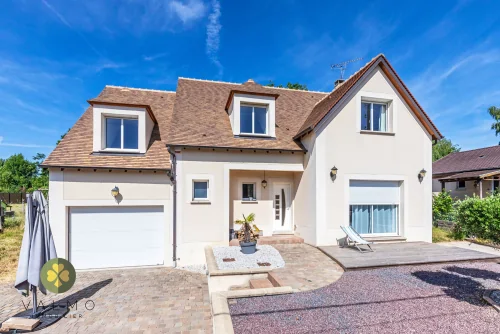 Maison 8 pièces 169 m² · à Condé-sur-Vesgre · 169 m² · 480 000 €