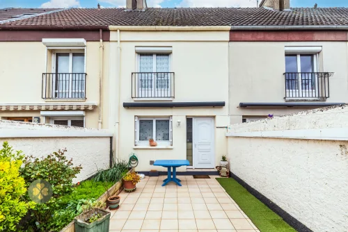 Maison 5 pièces 120 m² · à Maurepas · 120 m² · 299 000 €